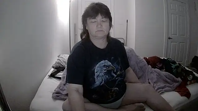 Snapshot of Buggy1965 chatting on February 25, 5:00 pm Buggy1965 online show from February 25, 5:00 pm