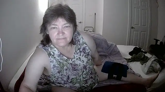 Snapshot of Buggy1965 chatting on March 3, 1:06 pm Buggy1965 online show from March 3, 1:06 pm