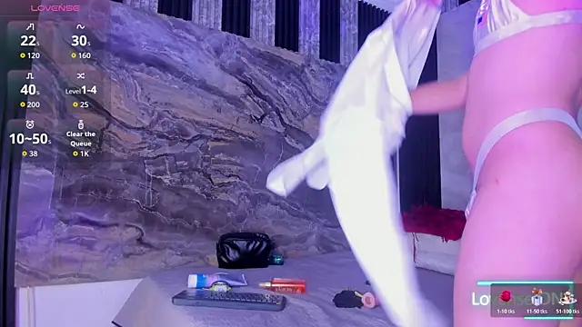 Ellis-Brown online show from November 6, 4:02 am