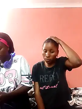 HotPetite 25 online show from November 7, 3:12 pm