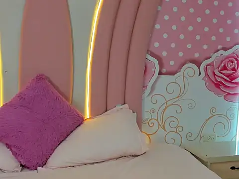 SofiaaBigBoobs online show from December 4, 12:03 pm