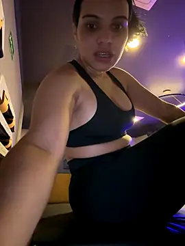 Anavalle online show from October 3, 6:27 pm