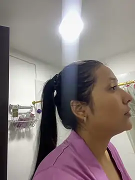 IsabellaJoness  online show from October 27, 10:08 am