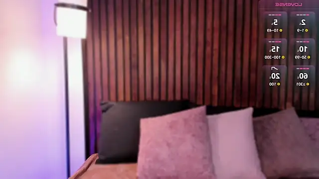 Snapshot of Ivana_Hall chatting on December 15, 8:13 pm Ivana Hall online show from December 15, 8:13 pm