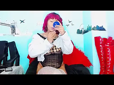 Snapshot of mylygrey chatting on October 28, 3:04 pm mylygrey online show from October 28, 3:04 pm