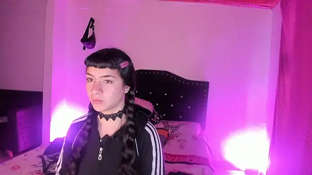 Snapshot of kitty__chs chatting on December 4, 11:19 am kitty chs online show from December 4, 11:19 am