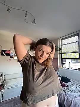 Snapshot of Seturselfonfire chatting on February 13, 7:43 pm Seturselfonfire online show from February 13, 7:43 pm