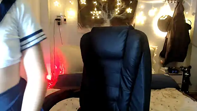 Snapshot of EllieYoon chatting on October 4, 12:14 pm EllieYoon online show from October 4, 12:14 pm