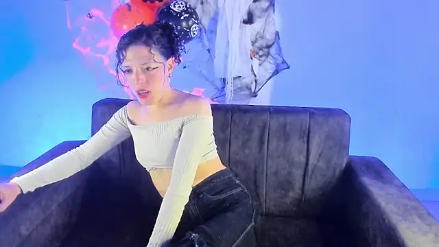 zakura Haruno online show from October 3, 9:12 pm