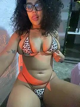 miiabrown18 online show from July 19, 1:09 am