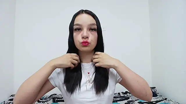 Emilie Soler12 online show from October 20, 6:08 pm