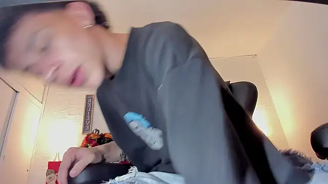 iammariano online show from December 17, 3:34 am