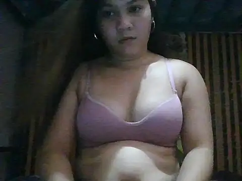 Snapshot of _charmingpixie15 chatting on July 14, 10:43 am charmingpixie15 online show from July 14, 10:43 am