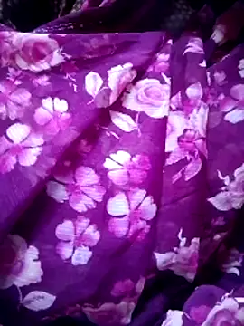 Snapshot of Cuty_kinjal chatting on May 28, 11:24 pm Cuty kinjal online show from May 28, 11:24 pm