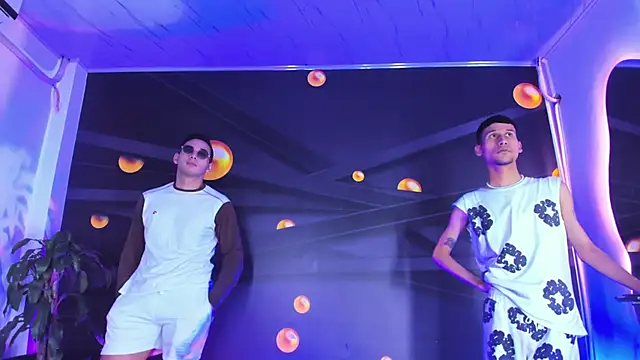 explosiveboys2  online show from September 23, 7:55 am
