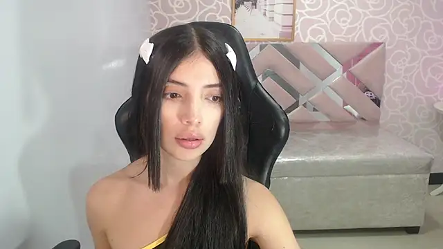 Snapshot of cynthia_ch chatting on October 8, 4:21 am cynthia ch online show from October 8, 4:21 am