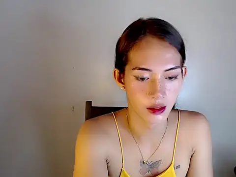 Snapshot of ashley_bombshell chatting on November 8, 12:00 am ashley bombshell online show from November 8, 12:00 am