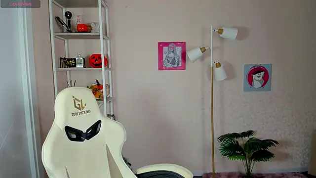 Al1ice Moures online show from November 24, 1:16 am