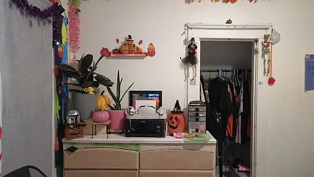 xofrankiefinexo online show from October 10, 11:42 am