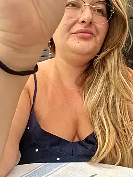 HornyBella88 online show from September 30, 8:41 am