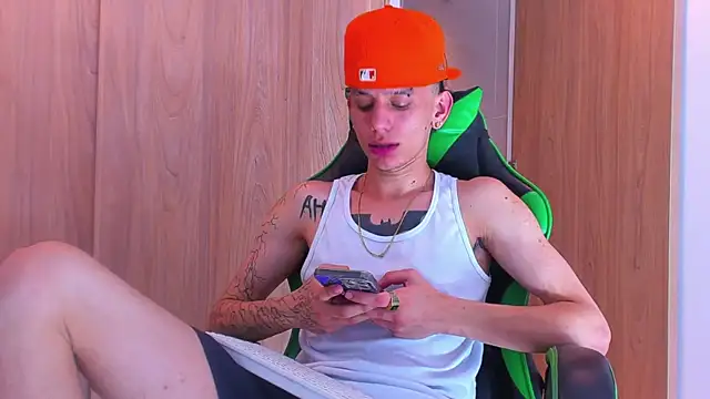 Skinny batman online show from October 5, 4:11 am