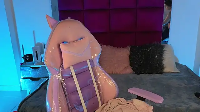 samycollens online show from March 18, 12:30 pm