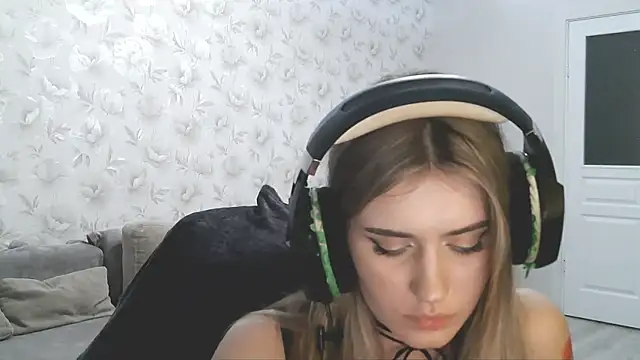 JerrieLoosle online show from September 28, 5:51 pm