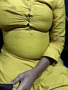 Snapshot of telugu_modal_divya chatting on March 18, 12:41 pm telugu modal divya online show from March 18, 12:41 pm