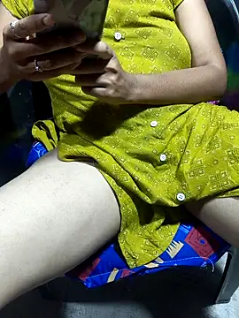 Snapshot of telugu_modal_divya chatting on March 23, 1:37 pm telugu modal divya online show from March 23, 1:37 pm