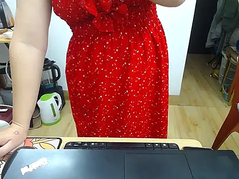 Snapshot of Lilya_39 chatting on November 7, 10:37 am Lilya 39 online show from November 7, 10:37 am