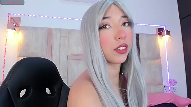 emily  walker online show from September 30, 11:59 am