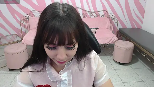 Snapshot of saabrina_ chatting on October 14, 1:12 pm saabrina online show from October 14, 1:12 pm