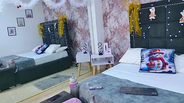 Snapshot of Aliss_Star chatting on December 2, 12:21 pm Aliss Star online show from December 2, 12:21 pm