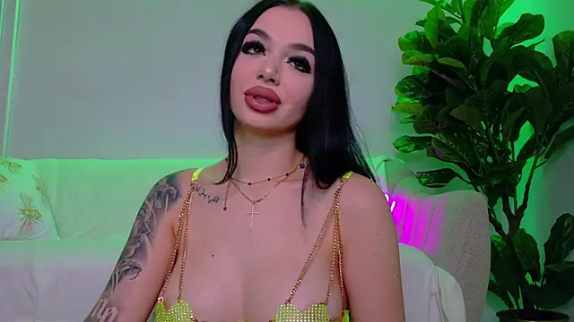 Snapshot of TiaBelle chatting on November 29, 8:34 pm TiaBelle online show from November 29, 8:34 pm