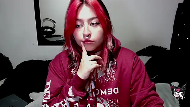 Snapshot of Iluromi chatting on October 14, 2:18 pm Iluromi online show from October 14, 2:18 pm