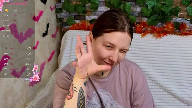 Belinda Starlight online show from October 27, 1:37 pm