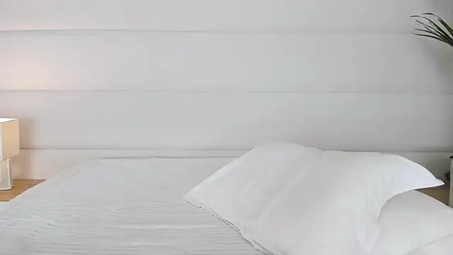 Snapshot of NoraAddams chatting on March 5, 2:40 am NoraAddams online show from March 5, 2:40 am