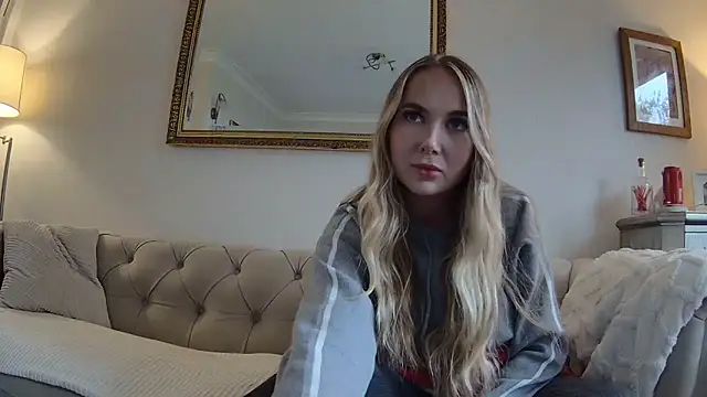 BarbieDolly x online show from October 8, 2:36 pm