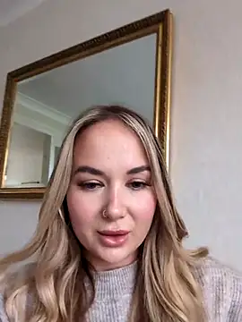 BarbieDolly x online show from October 17, 2:30 pm