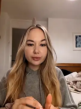 BarbieDolly x online show from November 4, 4:50 pm