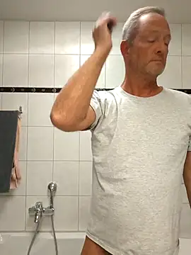 TommyTom76 online show from December 16, 9:47 am