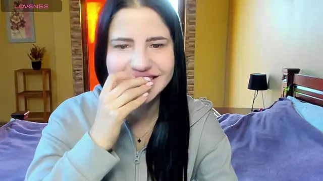 Malibu J online show from October 27, 7:34 am