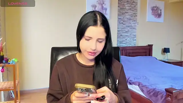 Malibu J online show from November 23, 12:16 pm