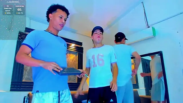 ALEX MILLER25 online show from October 7, 4:31 am