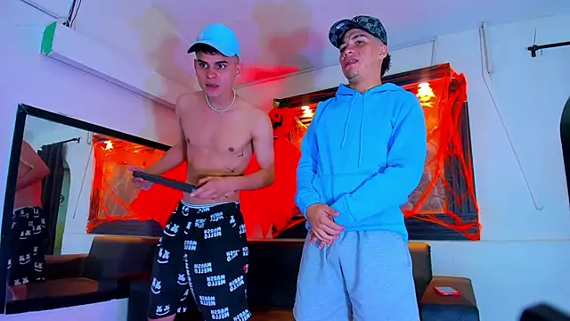 ALEX MILLER25 online show from October 24, 4:31 am