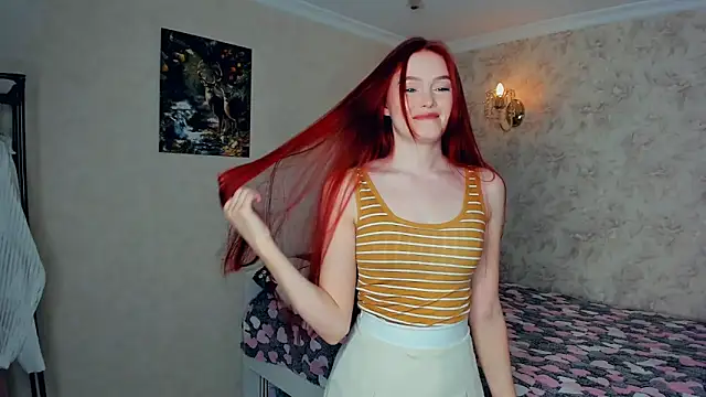 Red FoxGirl online show from October 3, 4:59 pm