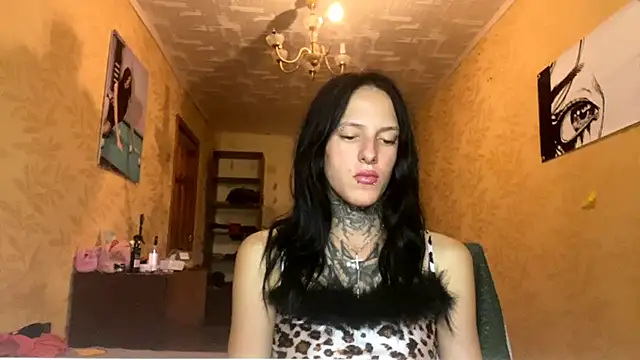 Snapshot of NamBraun chatting on October 19, 5:13 pm NamBraun online show from October 19, 5:13 pm