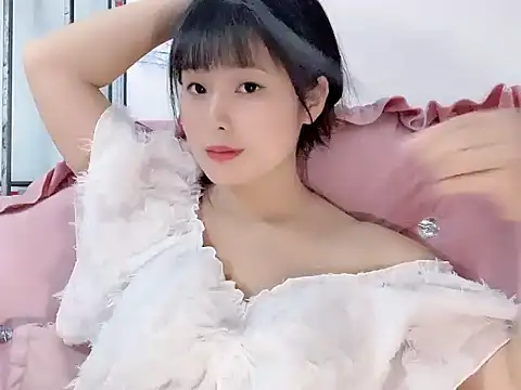 Lie liee online show from June 23, 2:04 pm