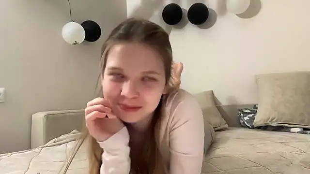 Snapshot of CandysRose chatting on April 11, 10:03 pm CandysRose online show from April 11, 10:03 pm