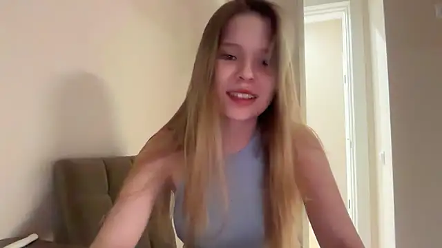 Snapshot of CandysRose chatting on May 9, 8:58 pm CandysRose online show from May 9, 8:58 pm